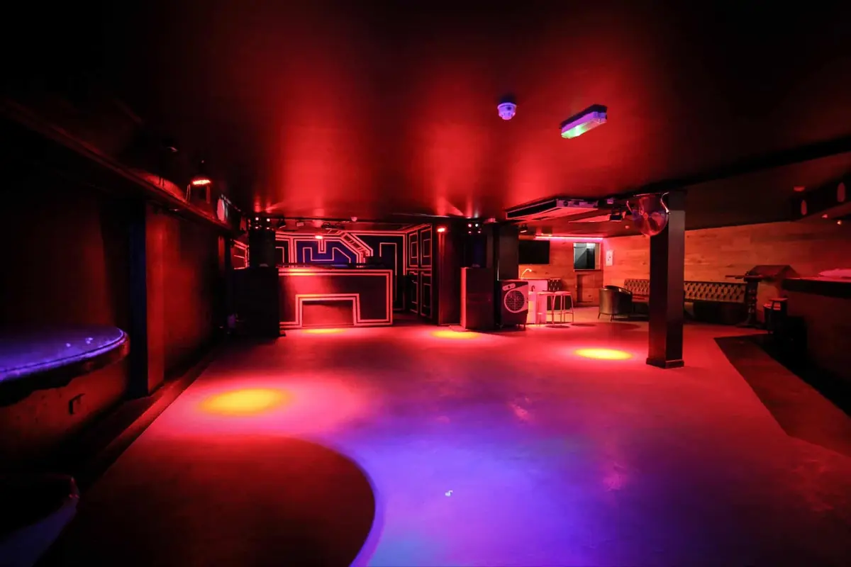 Bar A Bar — Night Clubs in London