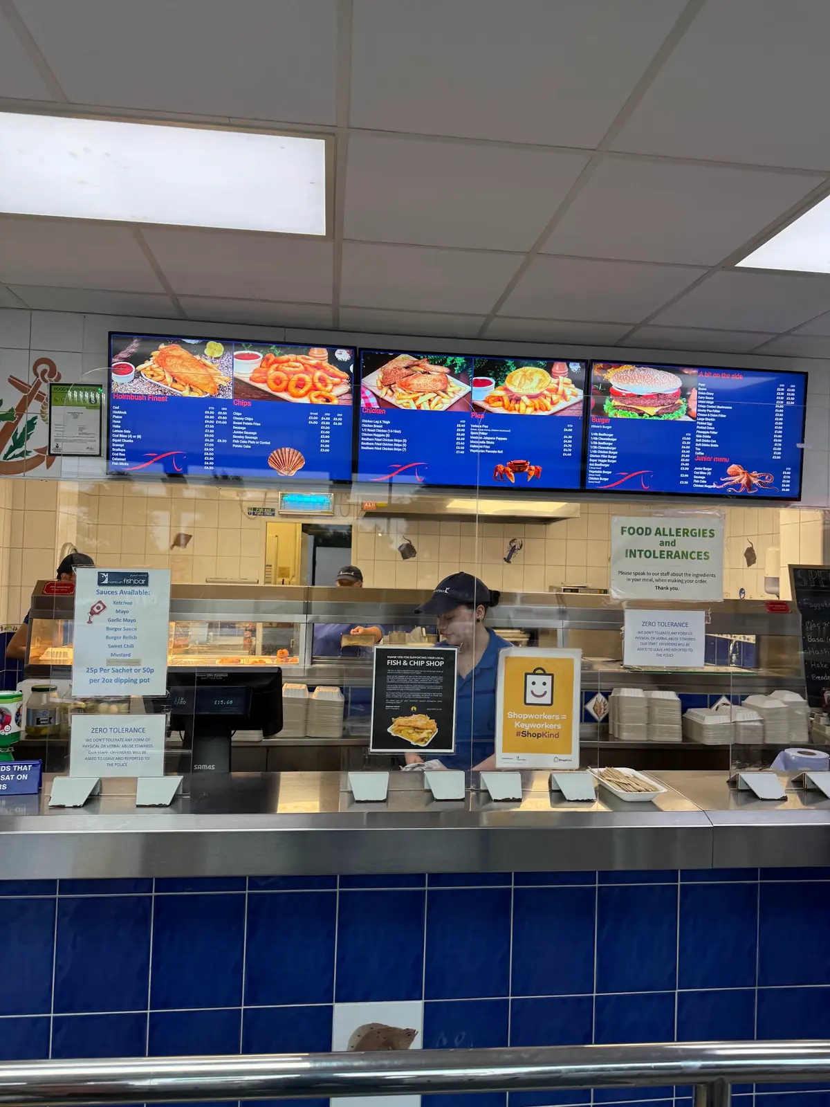 Holmbush Fish Bar photo (photo 2 of 3)