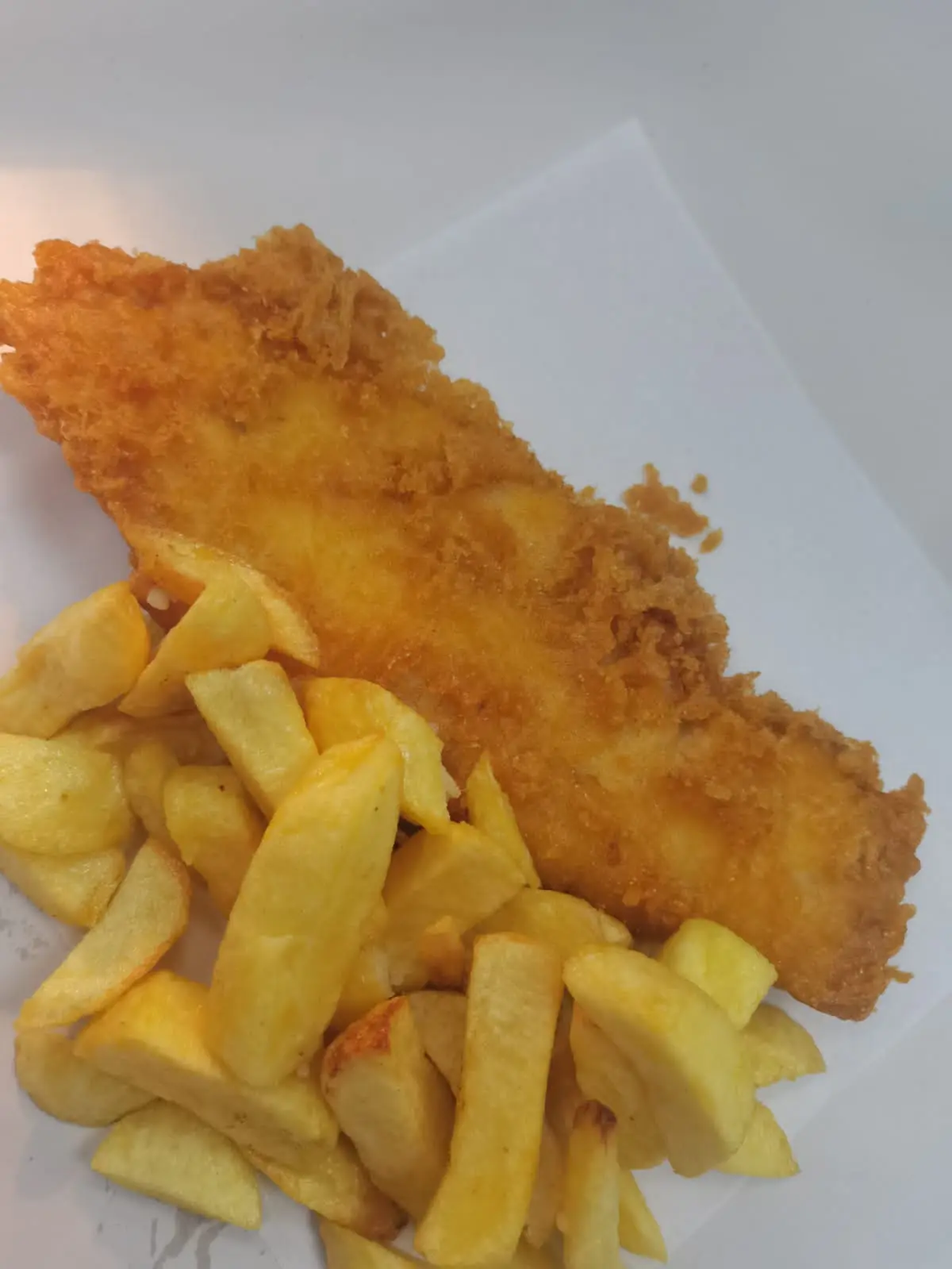 Salty's Fish & Chips photo (photo 2 of 3)