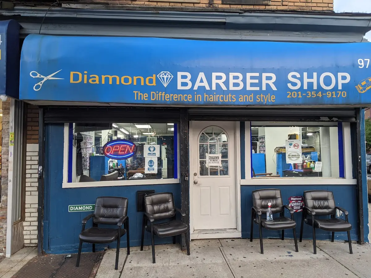 Diamond Barber Shop photo (photo 1 of 3)