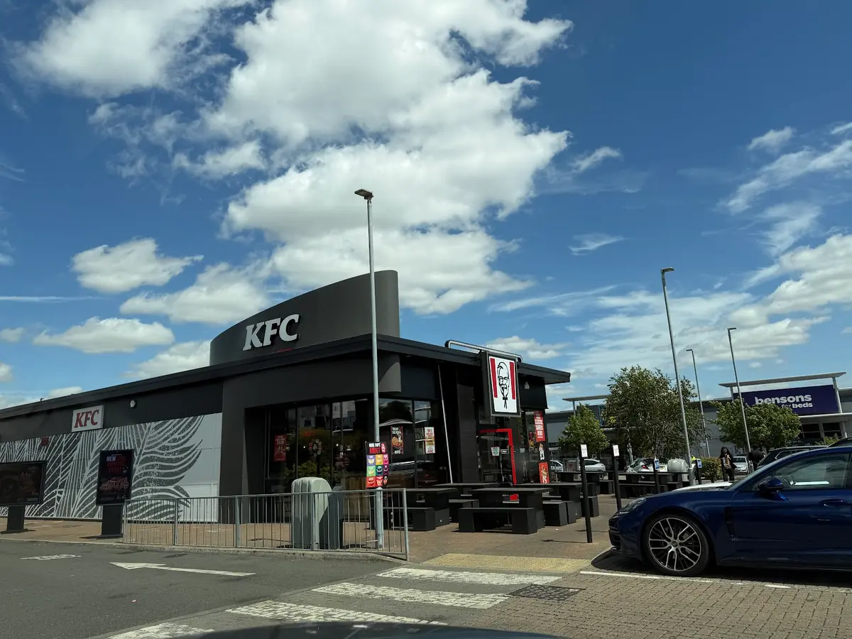 KFC Luton - Hatters Way Retail Park