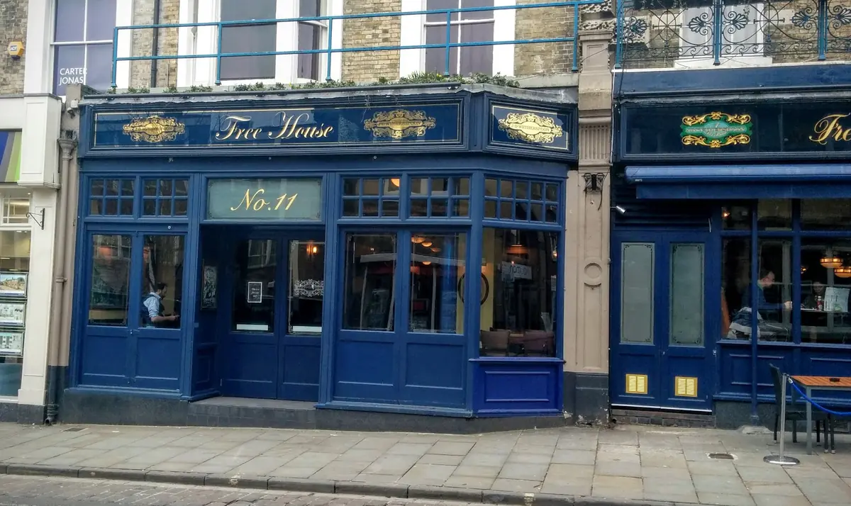 The Old Gaolhouse — Bars in Winchester
