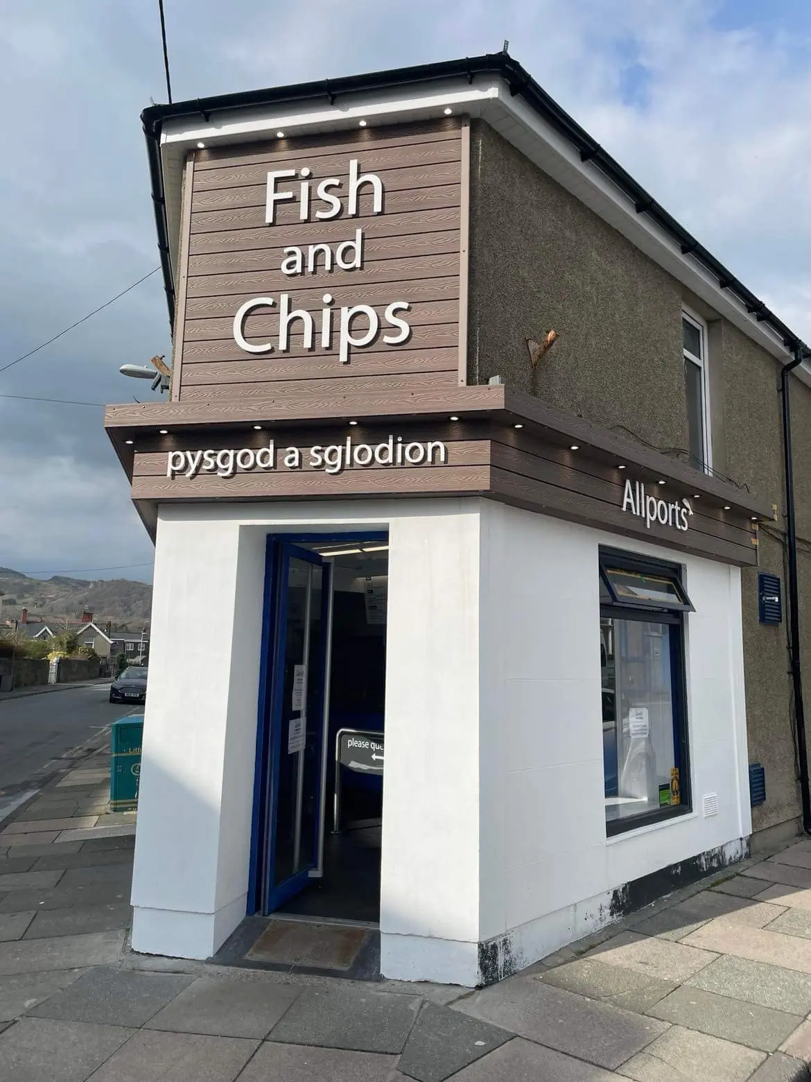 Allports Fish & Chips Porthmadog photo (photo 1 of 3)