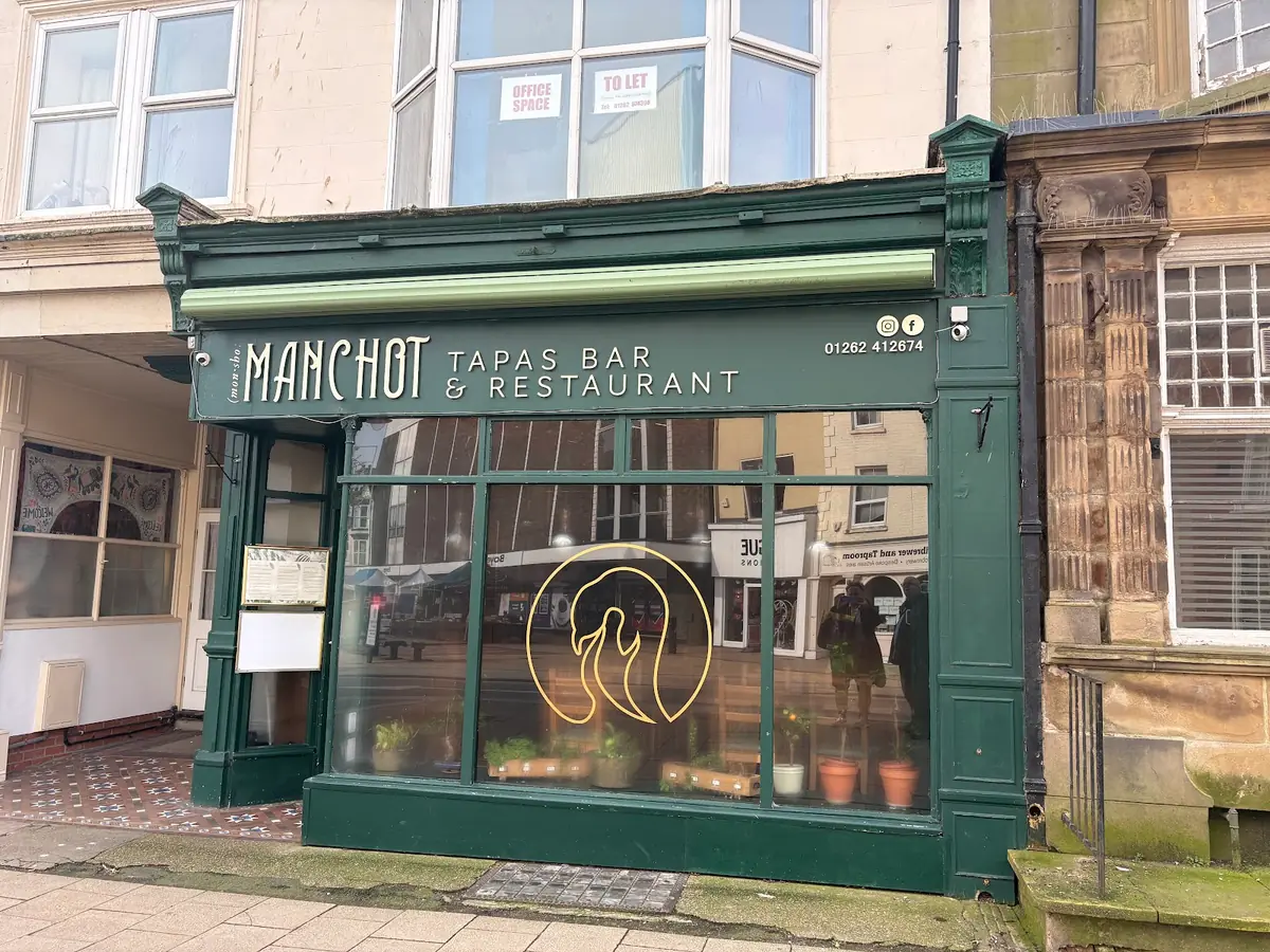 Manchot Tapas Bar & Restaurant — Restaurants in Bridlington