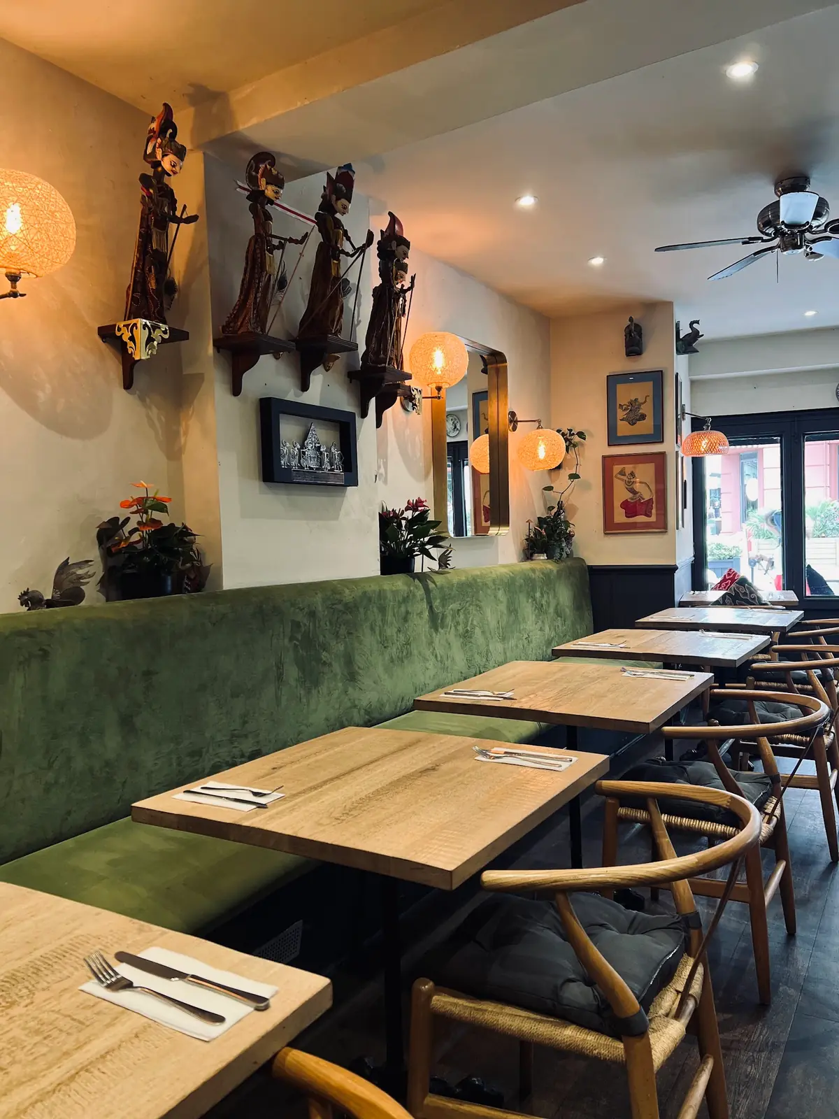 MOONLIGHT Pan Asian Cuisine