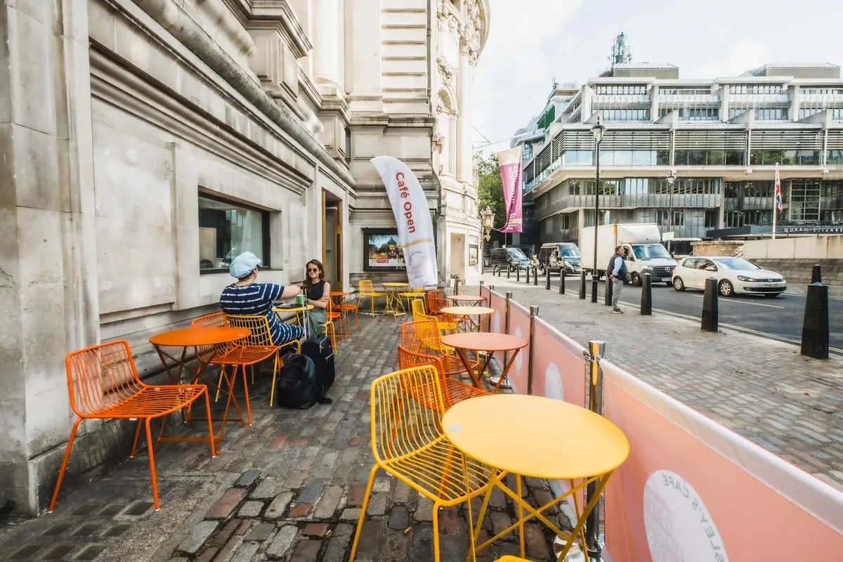 Wesley's Cafe — Cafes in London