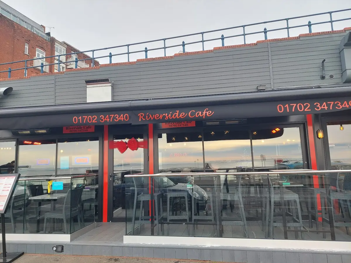 Riverside Cafe