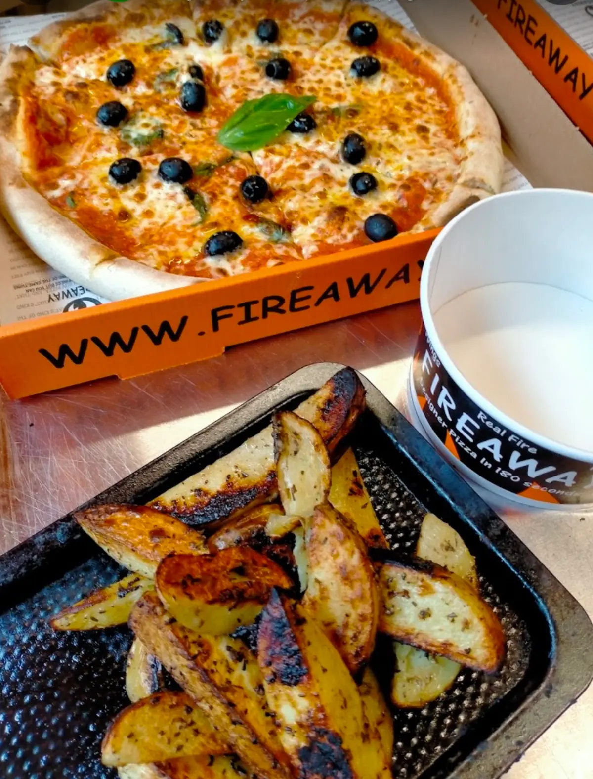 Fireaway Pizza Mansfield photo (photo 1 of 3)