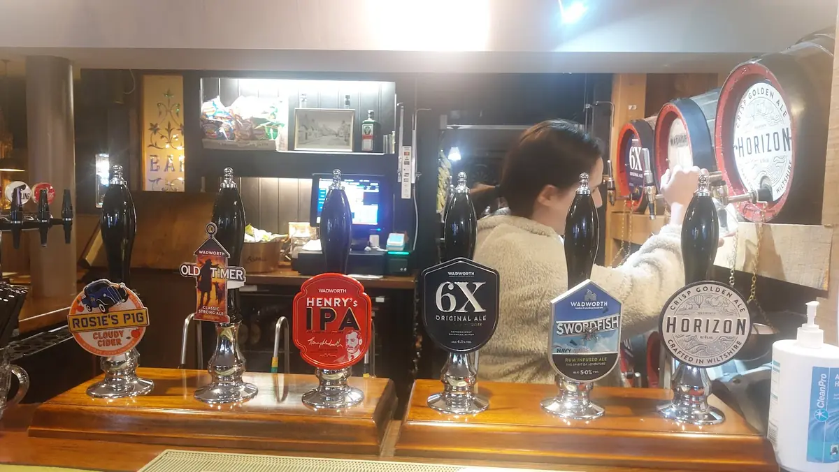 The Wheatsheaf — Bars in Swindon