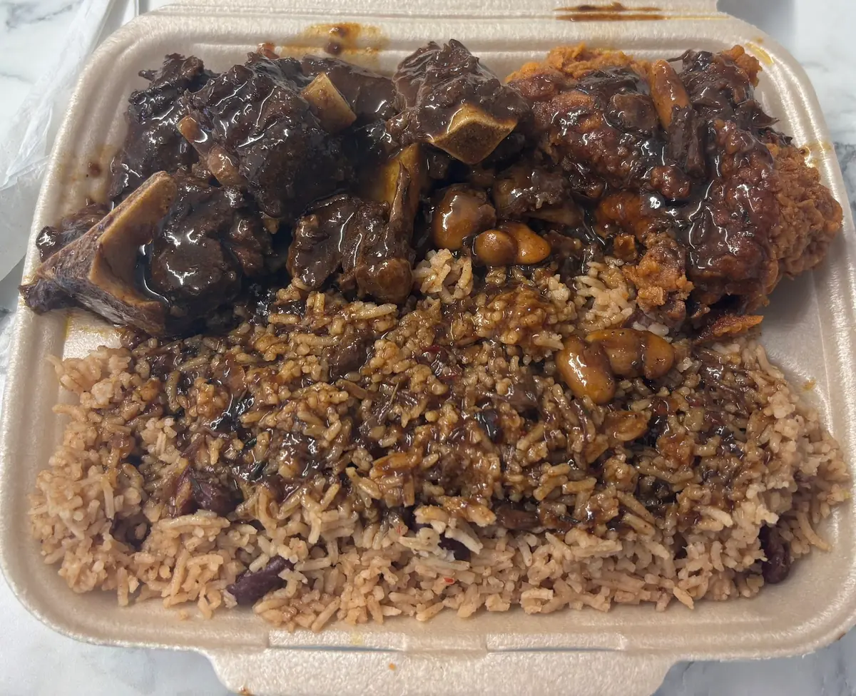 Ashakka Caribbean Takeaway photo (photo 3 of 3)