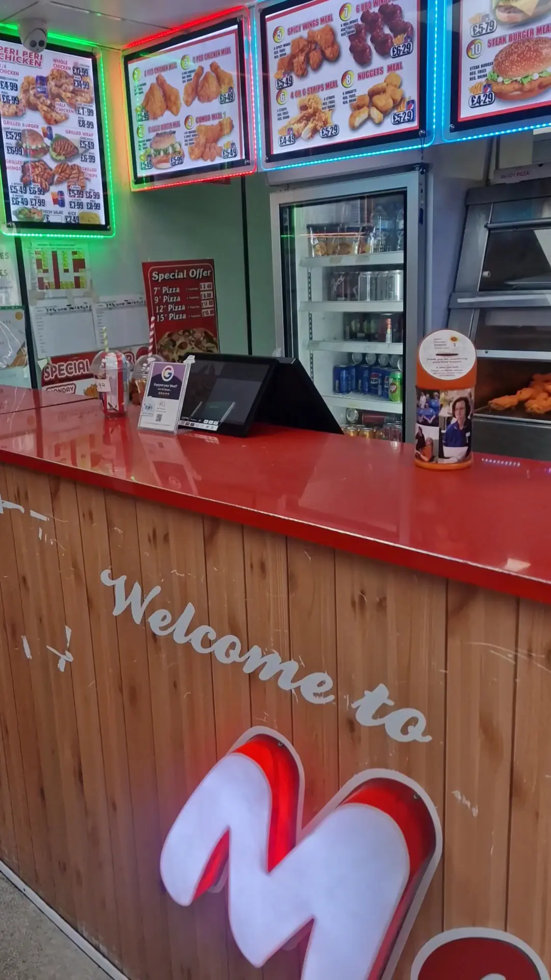 Metro’s Fried Chicken (Hainault) photo (photo 1 of 3)