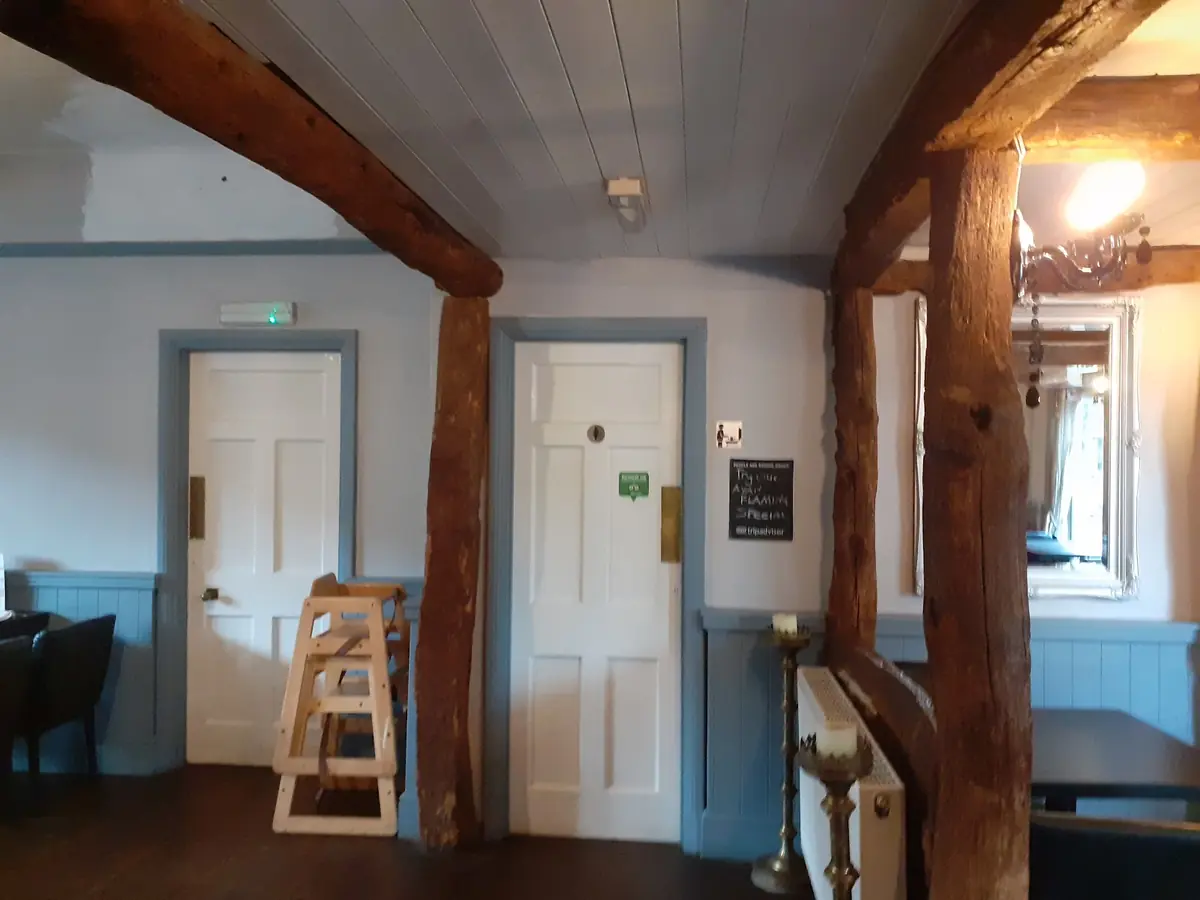 Cinnamon lounge photo (photo 3 of 3)