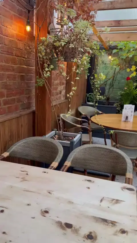 Elma Restaurant photo (photo 1 of 3)
