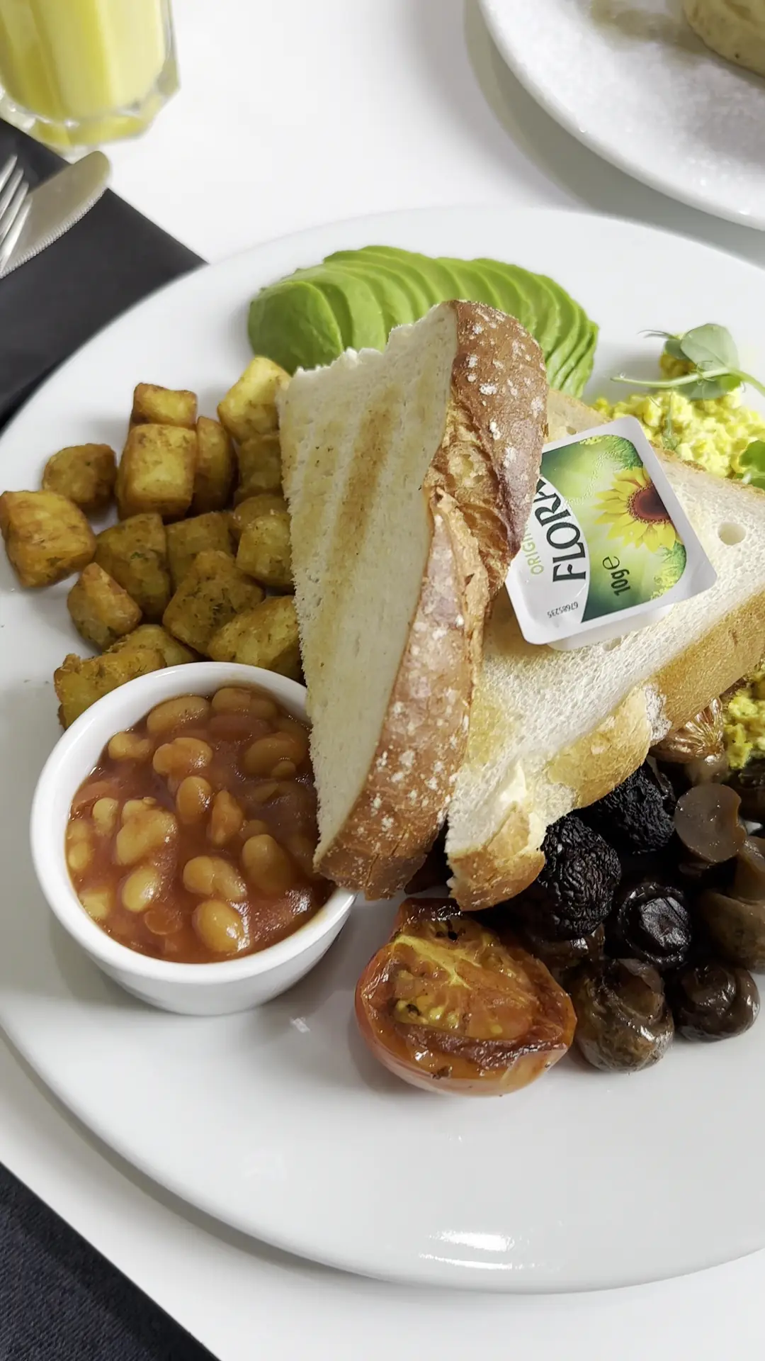 Café YOLK photo (photo 1 of 3)