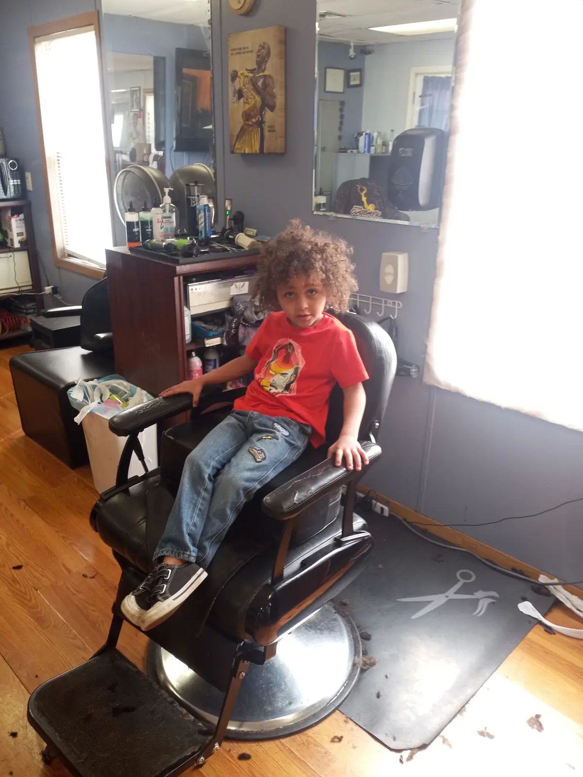 Six Ducks Barber Shop photo (photo 3 of 3)
