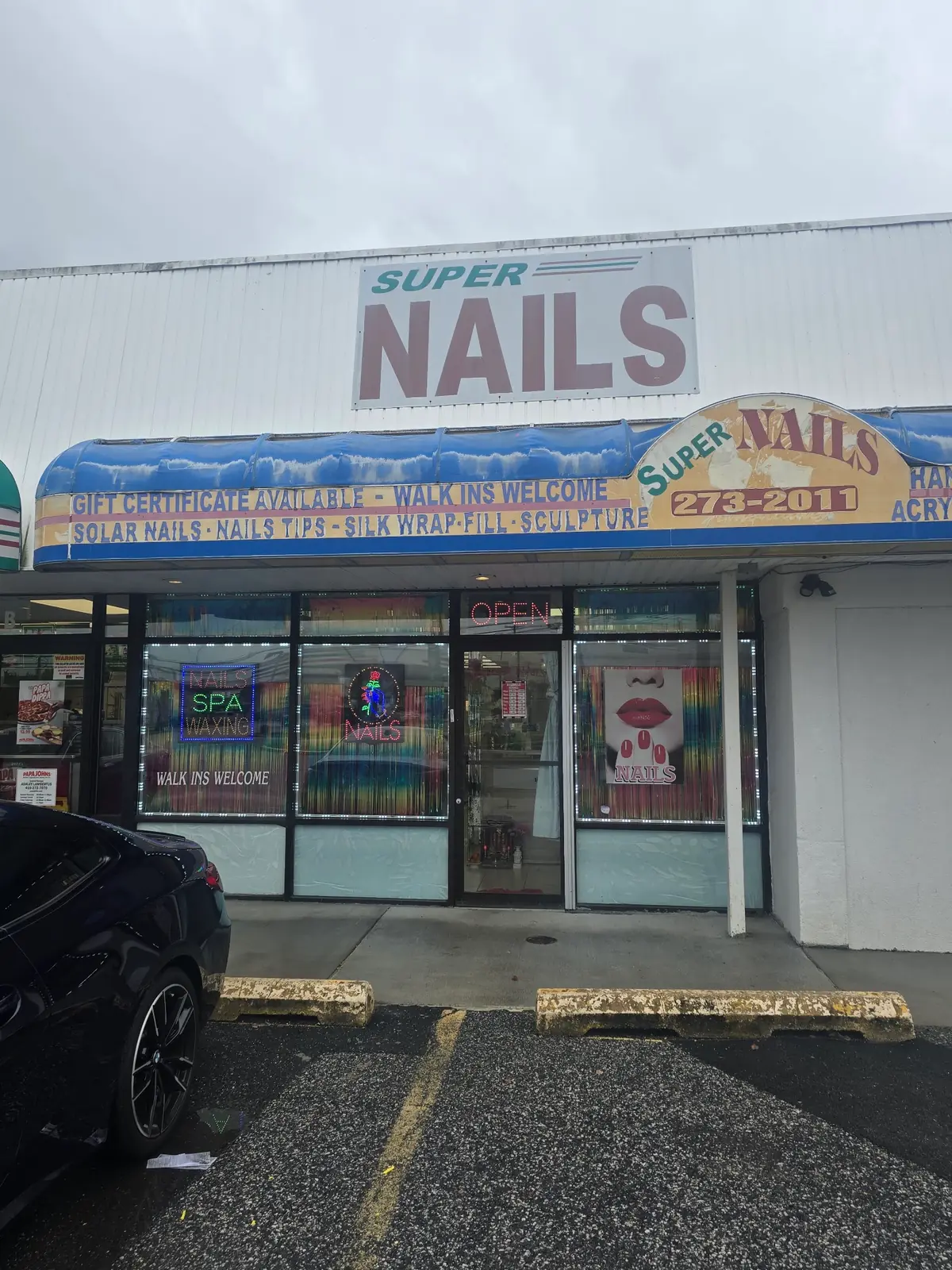Super Nails photo (photo 1 of 3)
