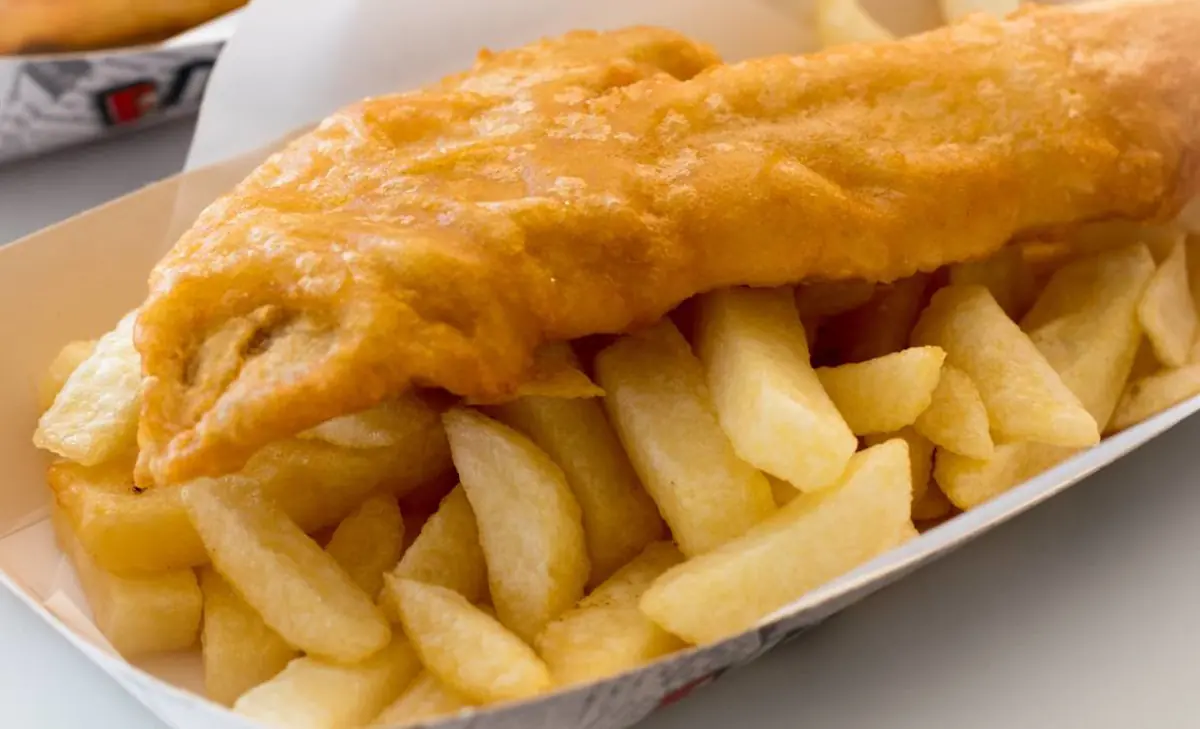 Graveleys Fish & Chips photo (photo 1 of 3)