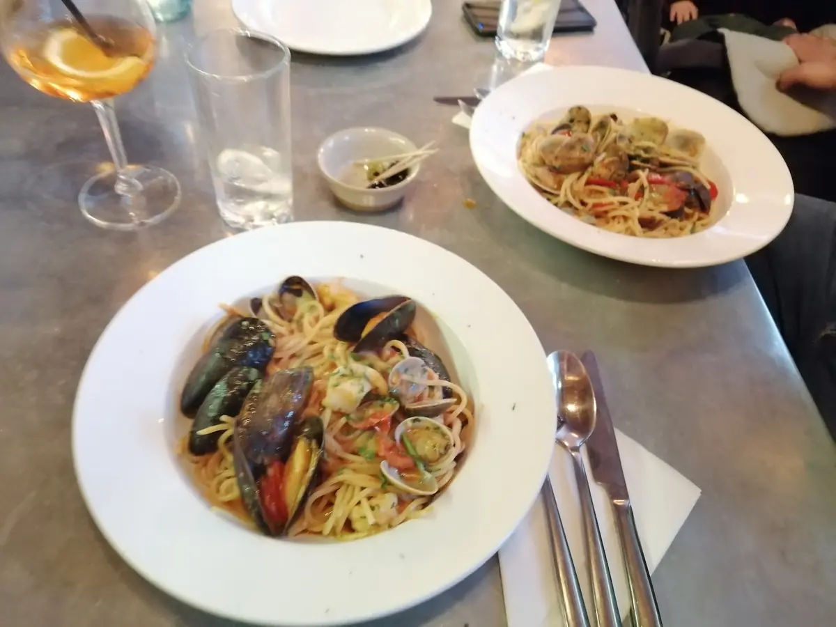 Il Vesuvio Restaurant and Pizzeria photo (photo 3 of 3)