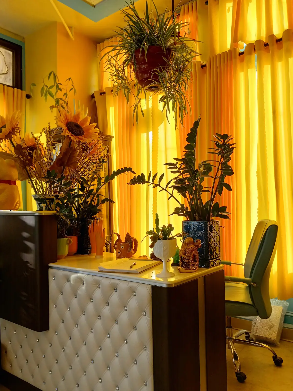 Lucky Nail Salon photo (photo 2 of 3)