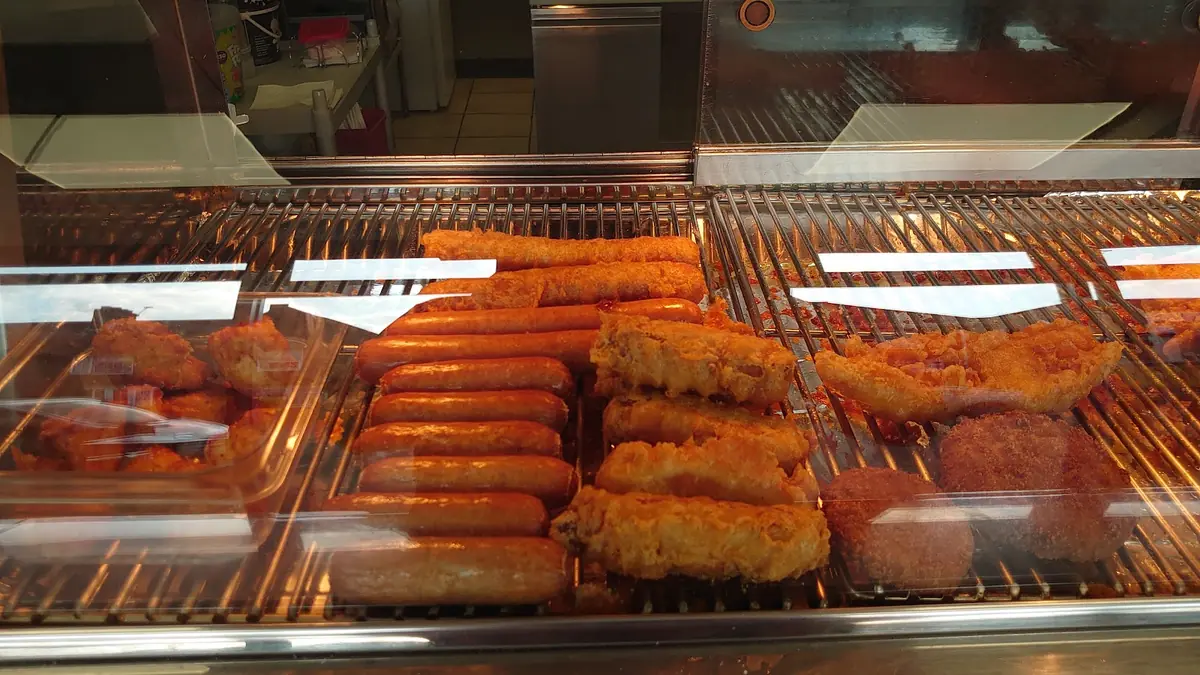 Queens Fish Bar photo (photo 3 of 3)