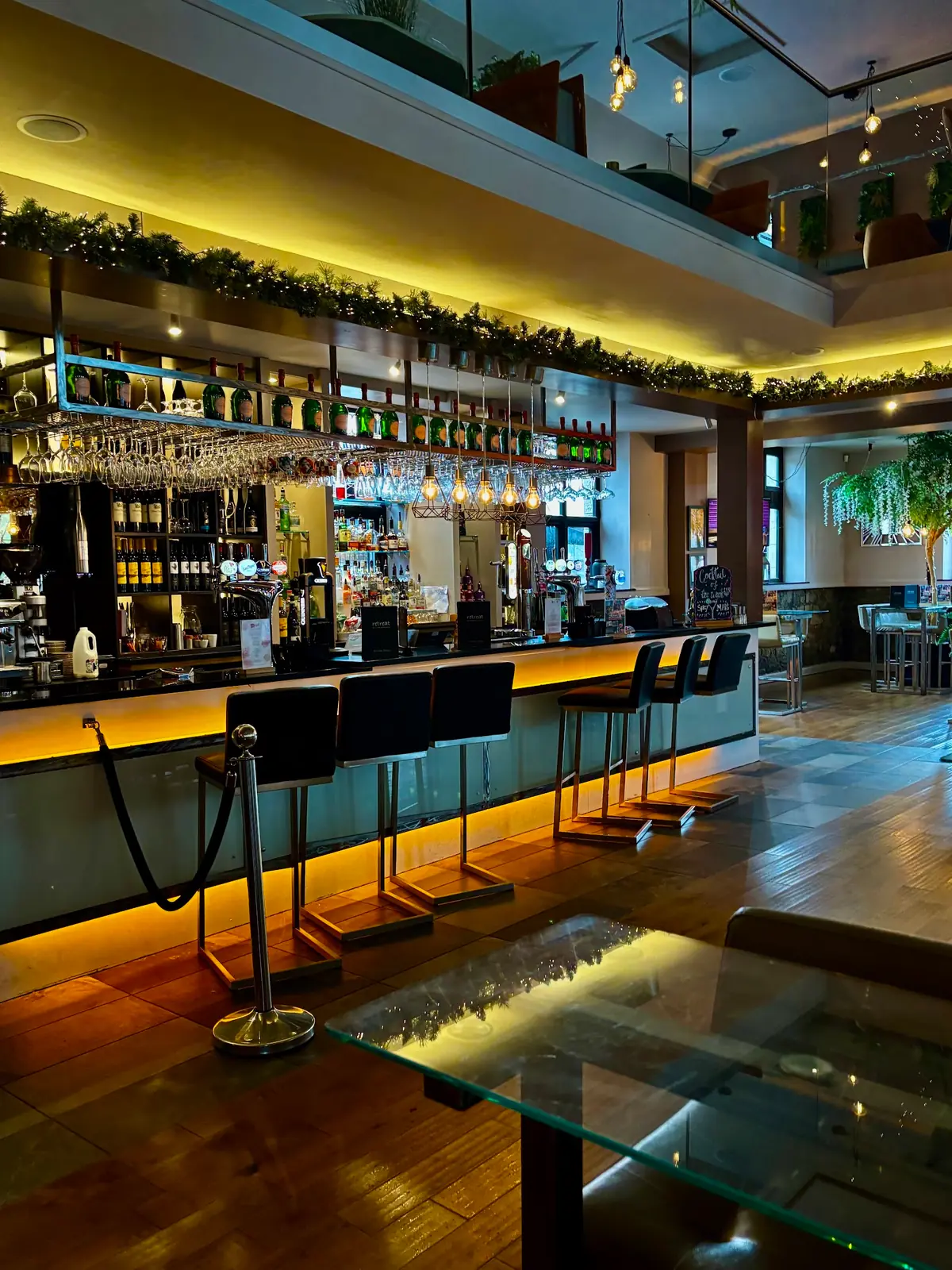 Retreat Bromley Cross — Bar & grills in Bolton