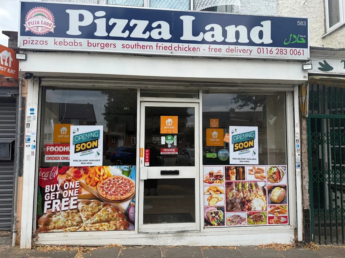 Pizza Land photo (photo 1 of 3)