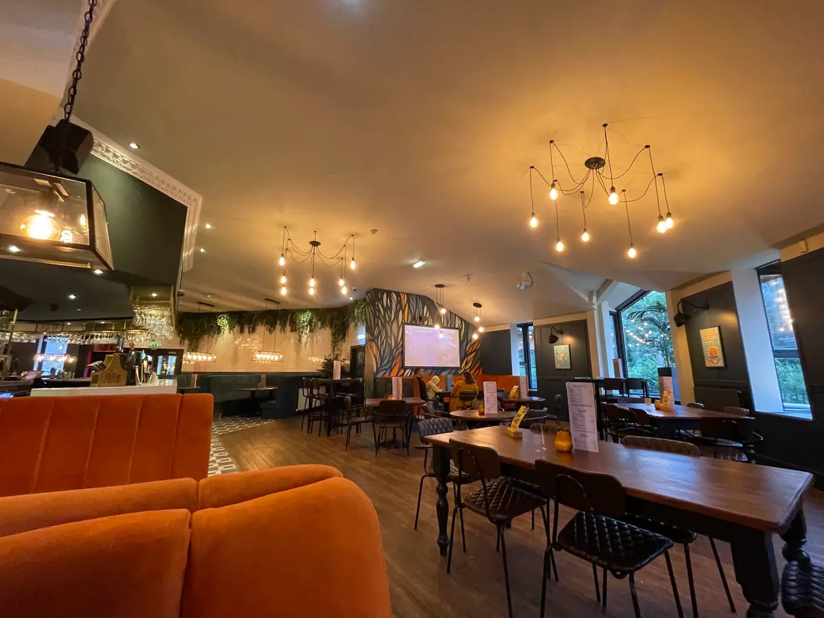 Red House Farm Public House — Bars in Whitley Bay