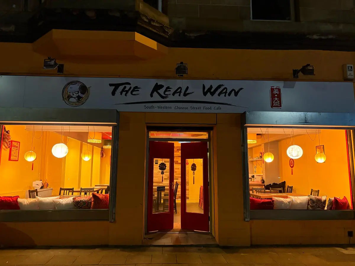 Inside The Real Wan, Glasgow