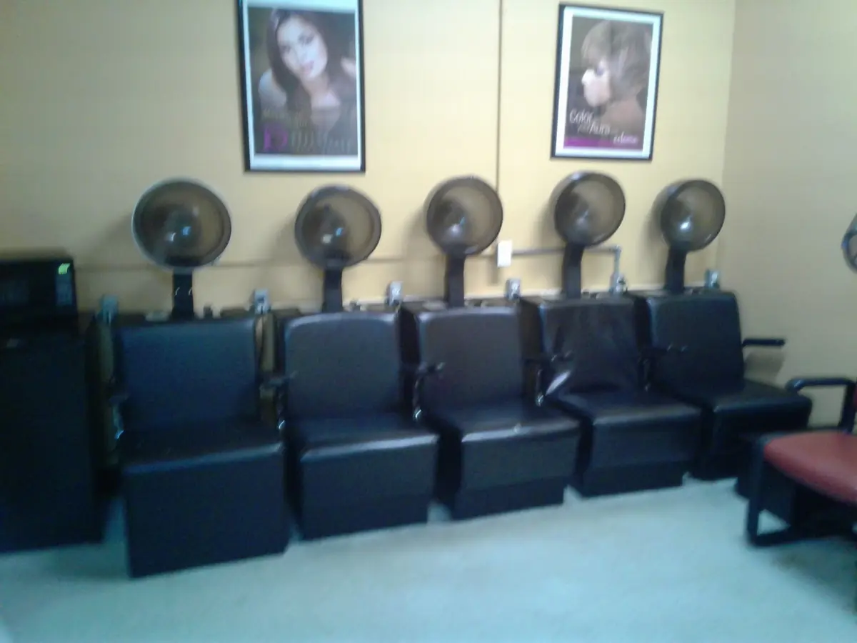 Impressive Tresses Salon 3, Inc photo (photo 3 of 3)