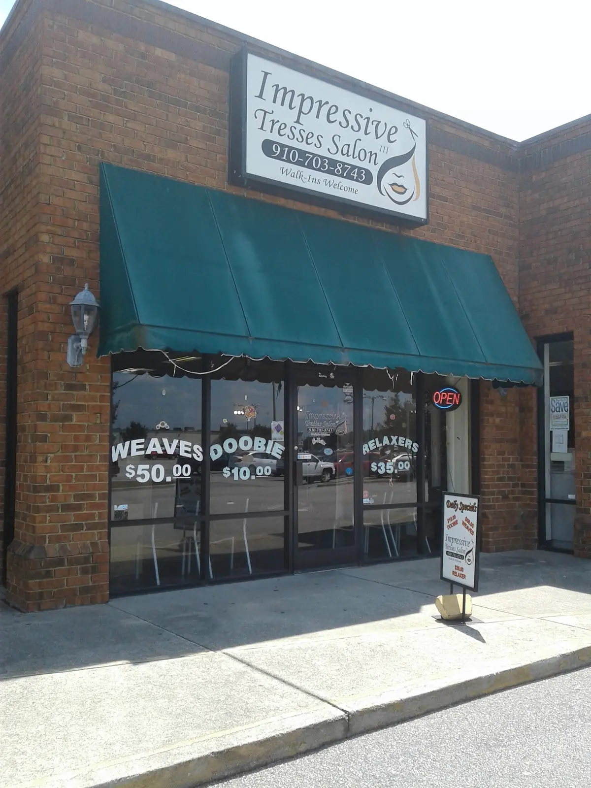 Impressive Tresses Salon 3, Inc photo (photo 1 of 3)