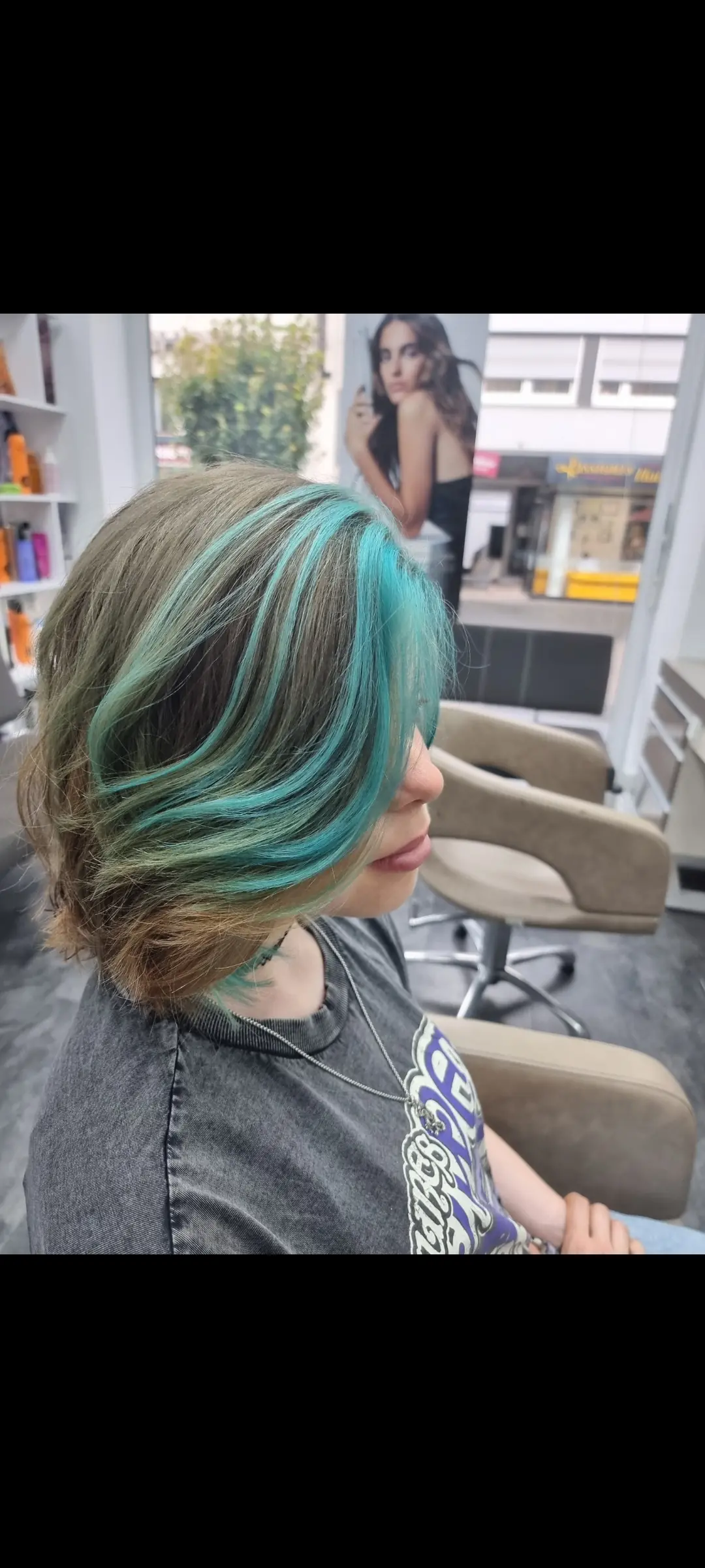 Salon 34 photo (photo 1 of 3)