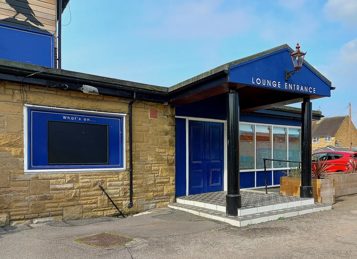 Crows Nest — Bars in Hull