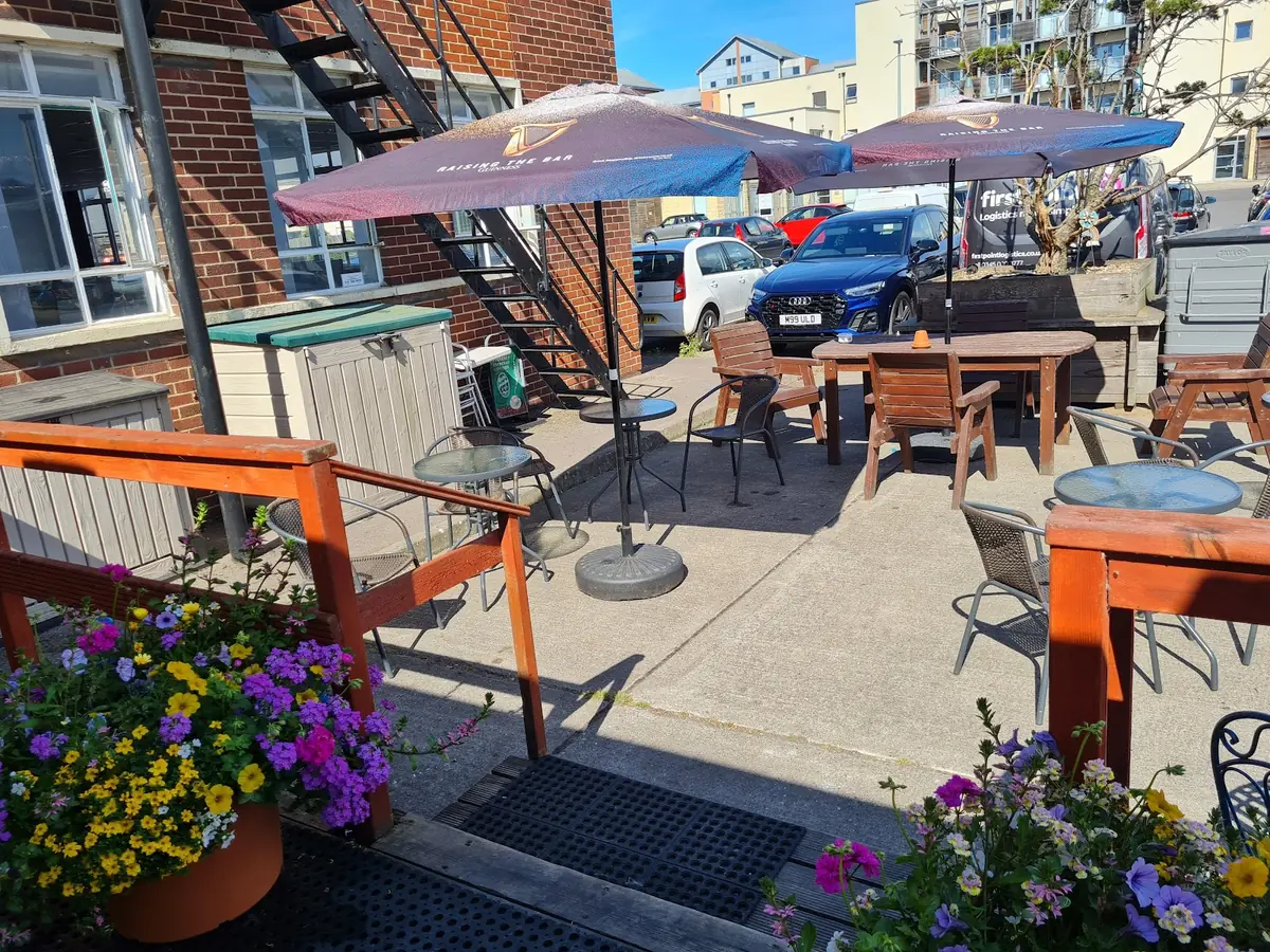 Ocean's Cafe