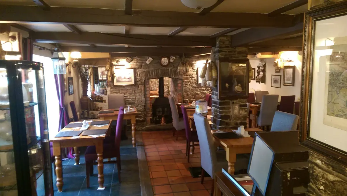 Corner House Inn photo (photo 1 of 3)