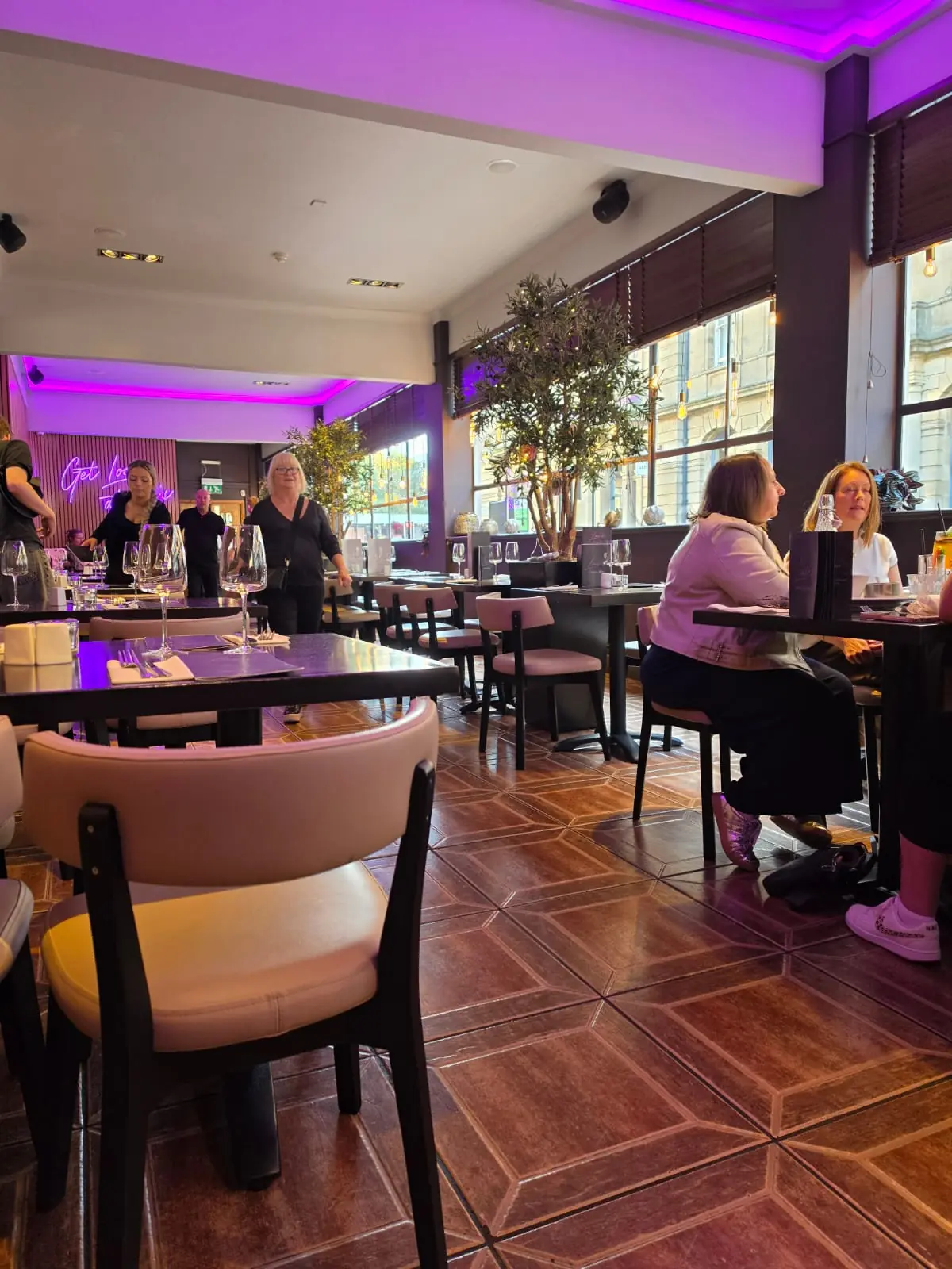 Lui's Bar and Kitchen Newcastle photo (photo 2 of 3)