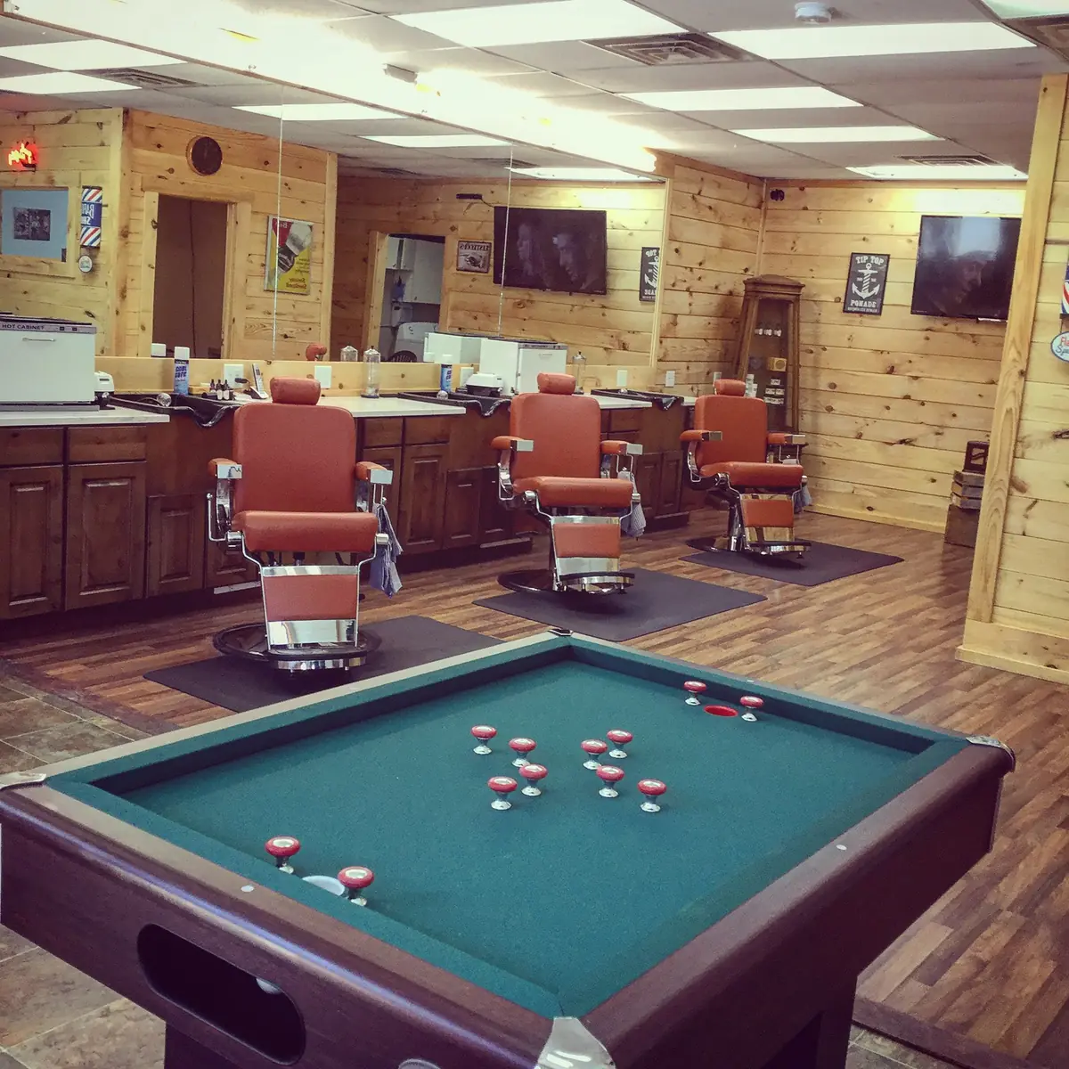Clipper and Comb Barbershop photo (photo 1 of 3)