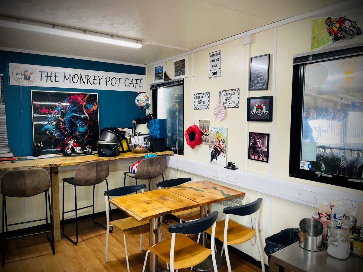 Monkey pot cafe