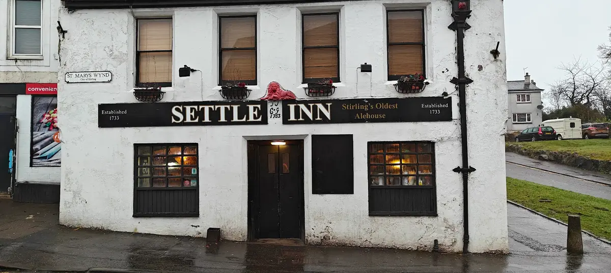 Settle Inn photo (photo 1 of 3)