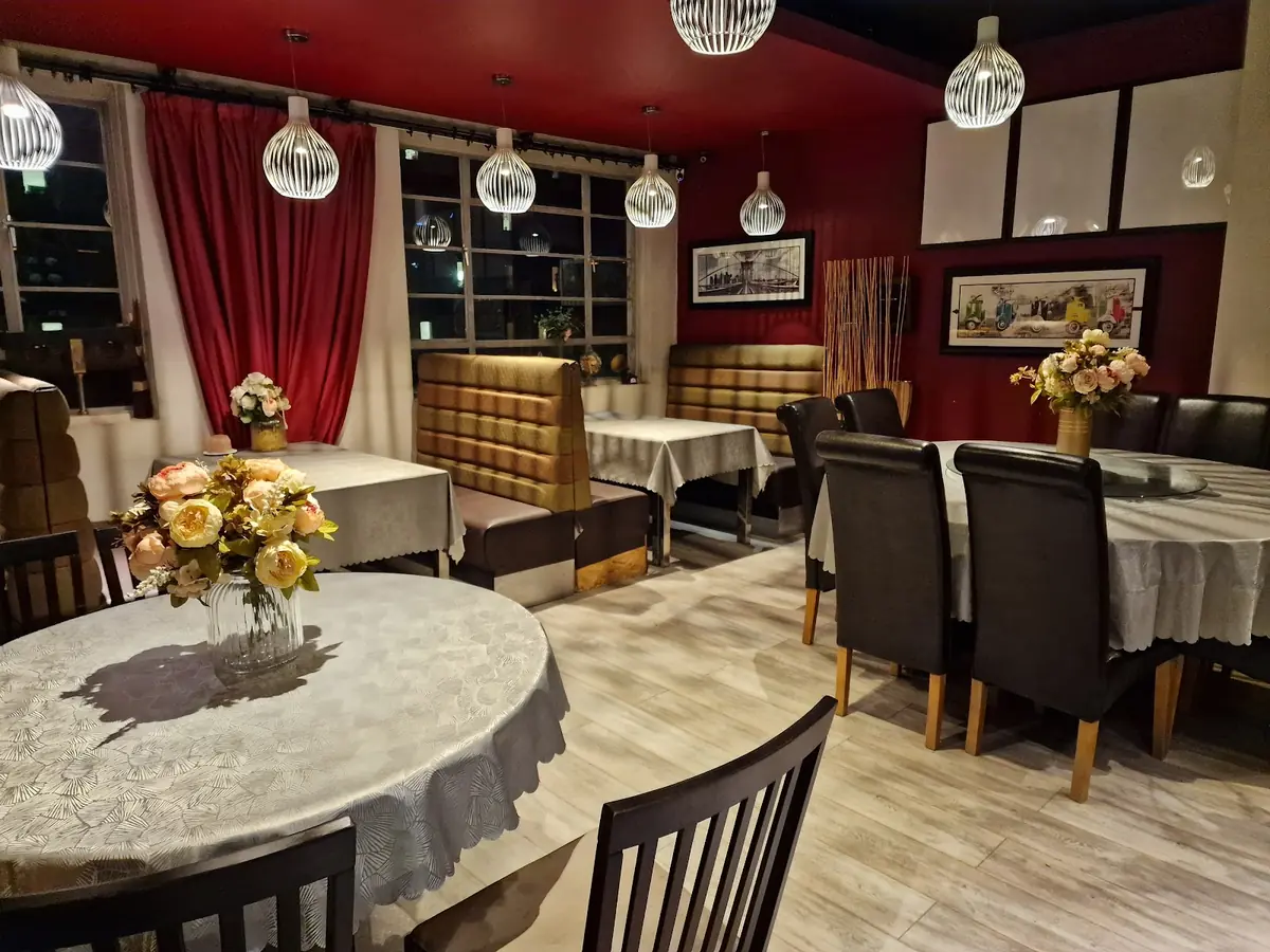 Moji Restaurant & Karaoke 蜀南春
