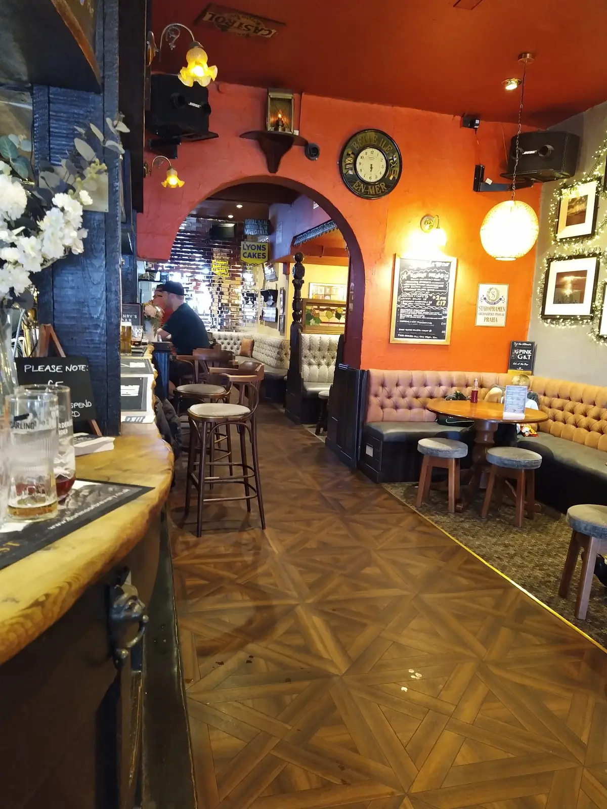 Henry’s Bar photo (photo 3 of 3)