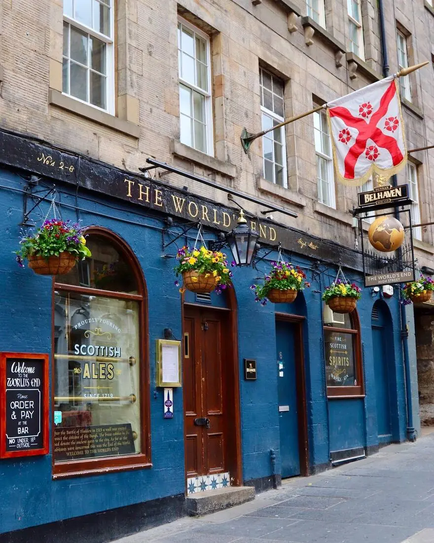 Inside The World's End, Edinburgh