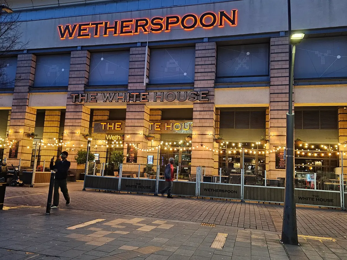 The White House — Bars in Luton
