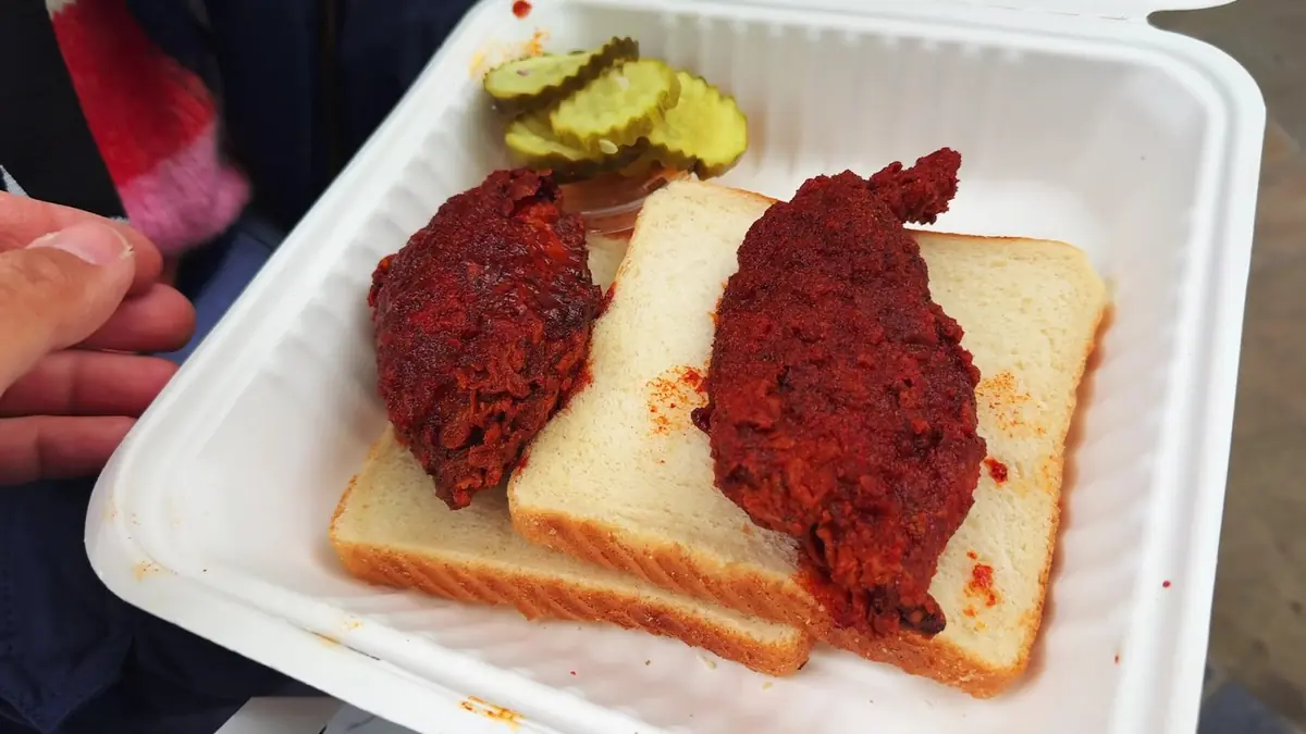 Dave's Hot Chicken photo (photo 2 of 3)
