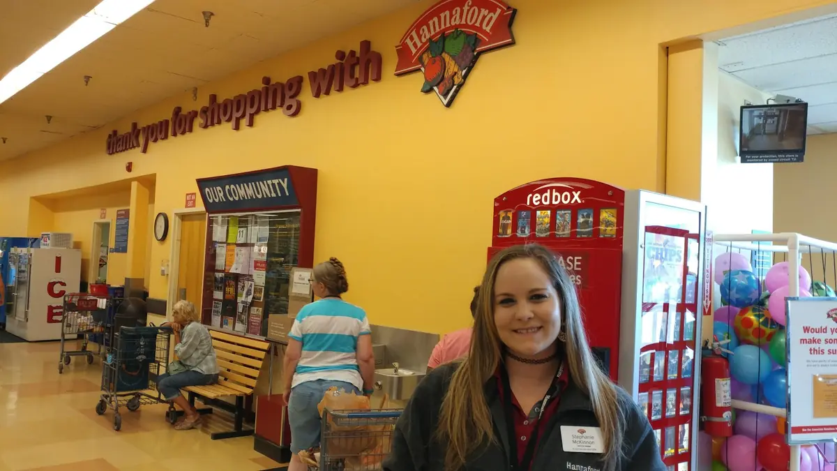 Brewer Shopping Center photo (photo 1 of 3)