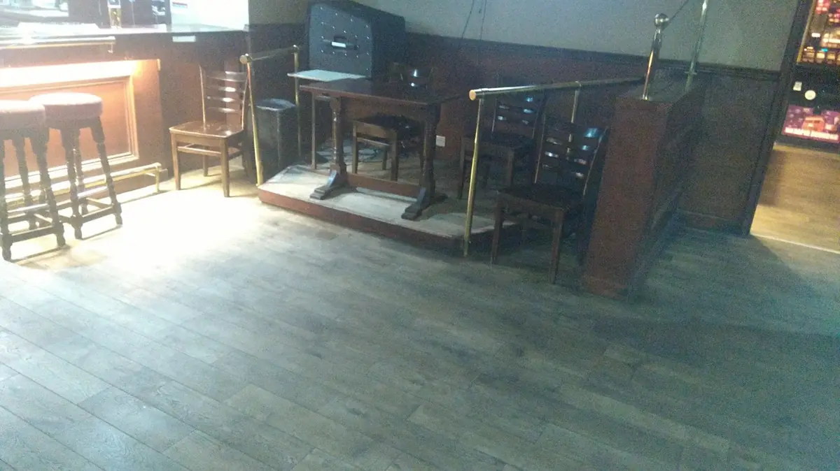 The Waverley Bar