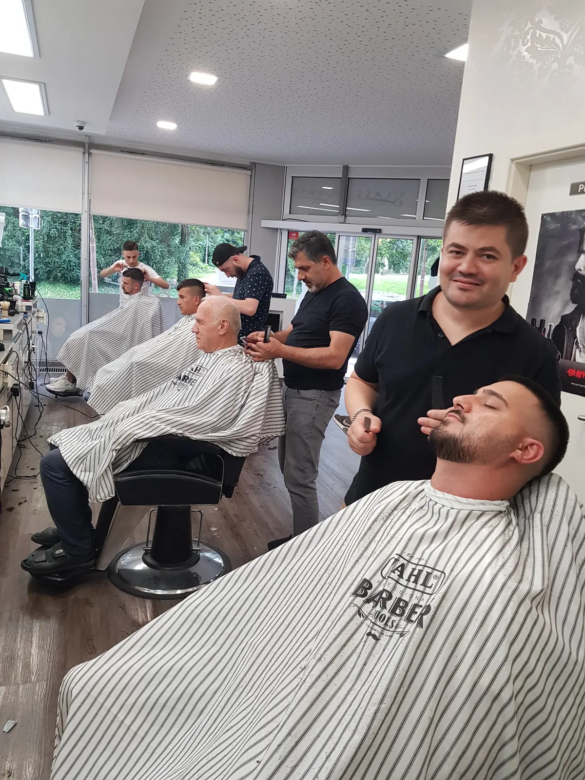 Friseursalon Class photo (photo 2 of 3)