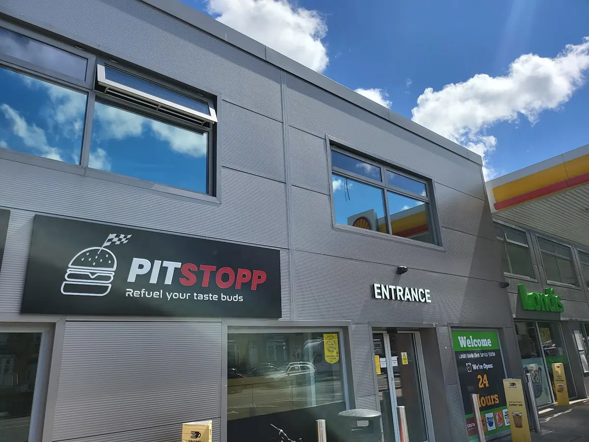 Pitstopp Dewsbury