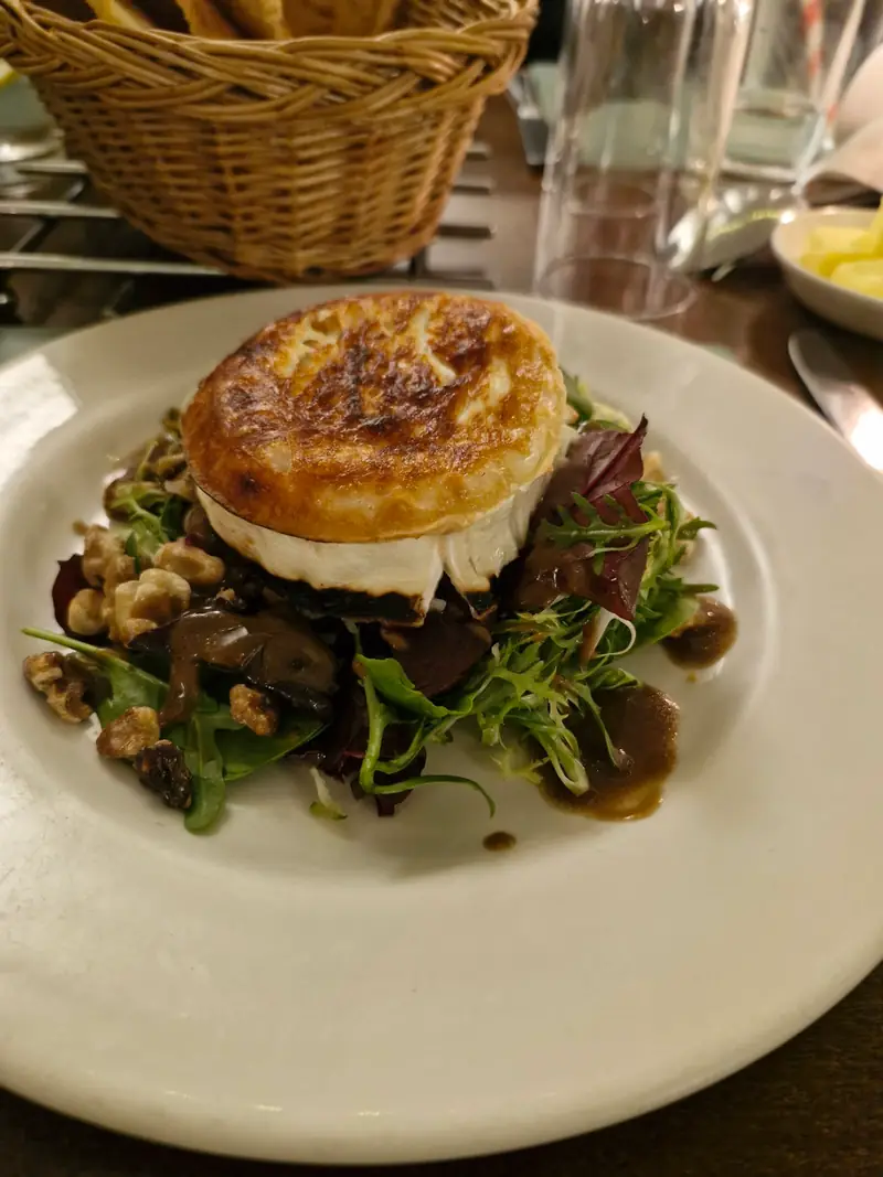 La Flambé Restaurant photo (photo 3 of 3)