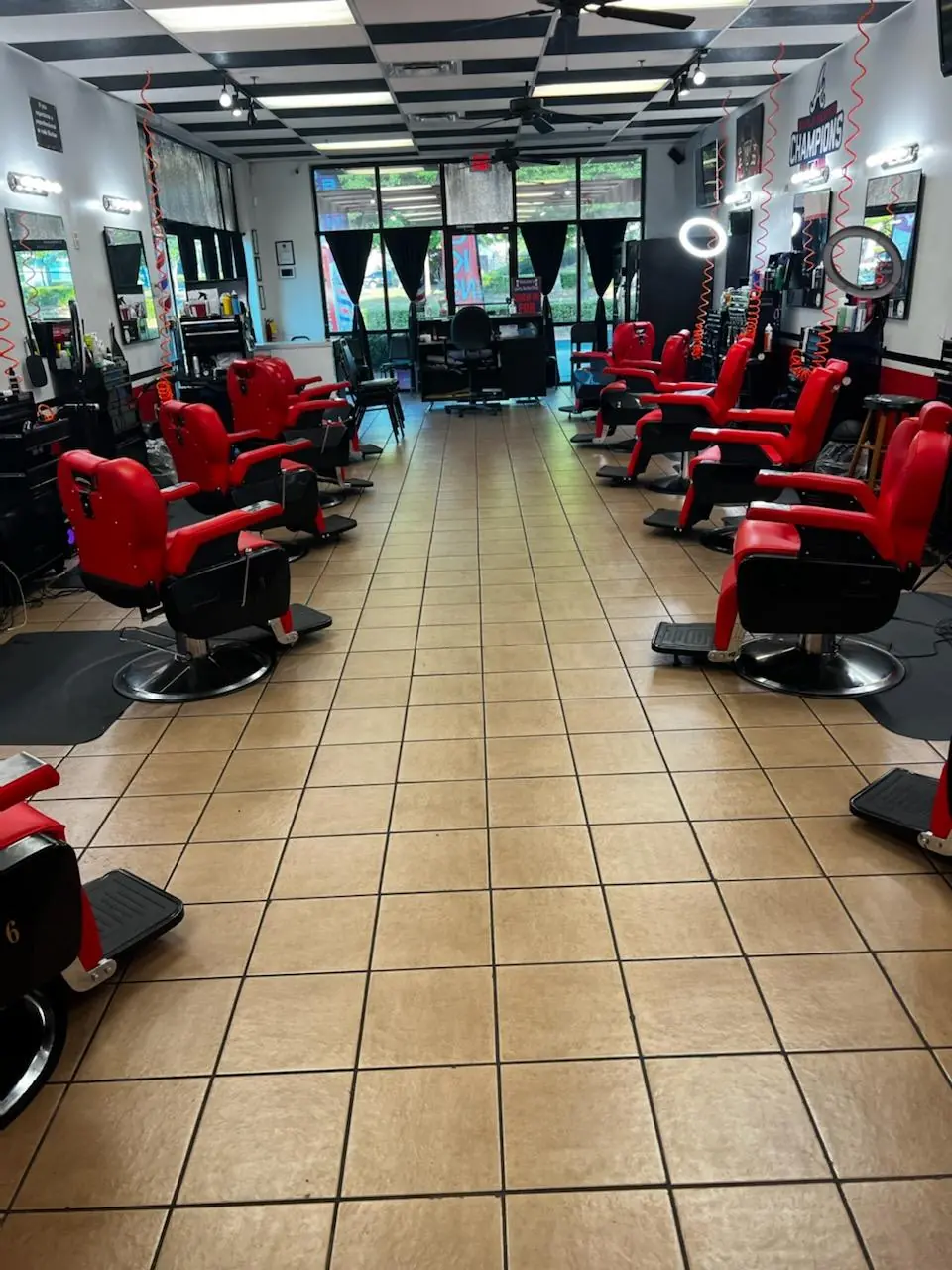 Urban Bladez Barber Shop and Salon photo (photo 2 of 3)