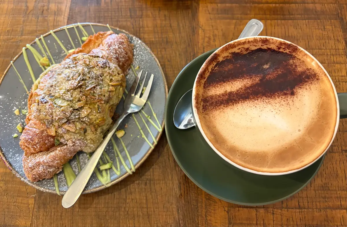 Fika photo (photo 2 of 13)